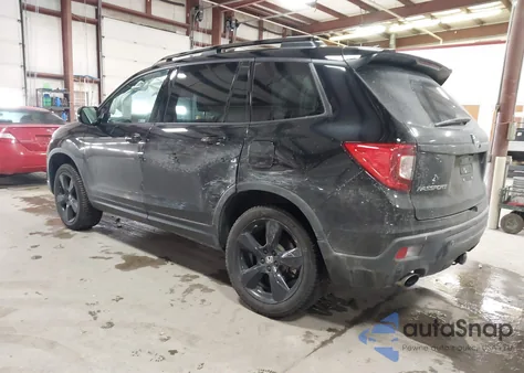 2021 Honda Passport Awd Elite z USA, uszkodzony, nr VIN 5FNYF8H05MB015573